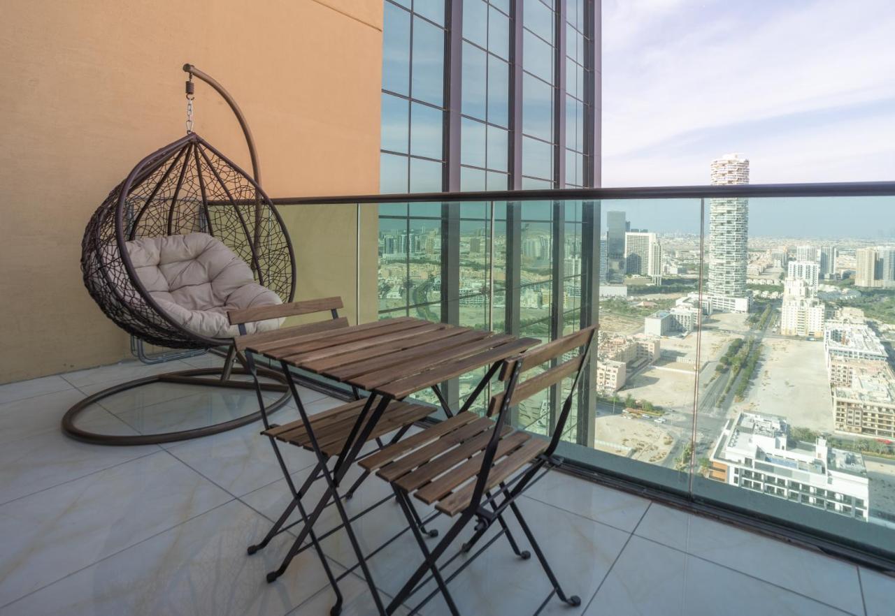Sky View Tower Apartments Dubai Buitenkant foto